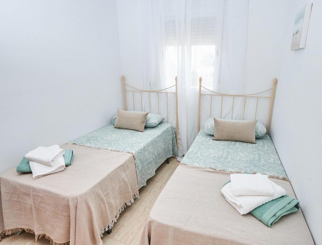 Villa Pura - Private Jacuzzi & Heated Pool ネルハ エクステリア 写真