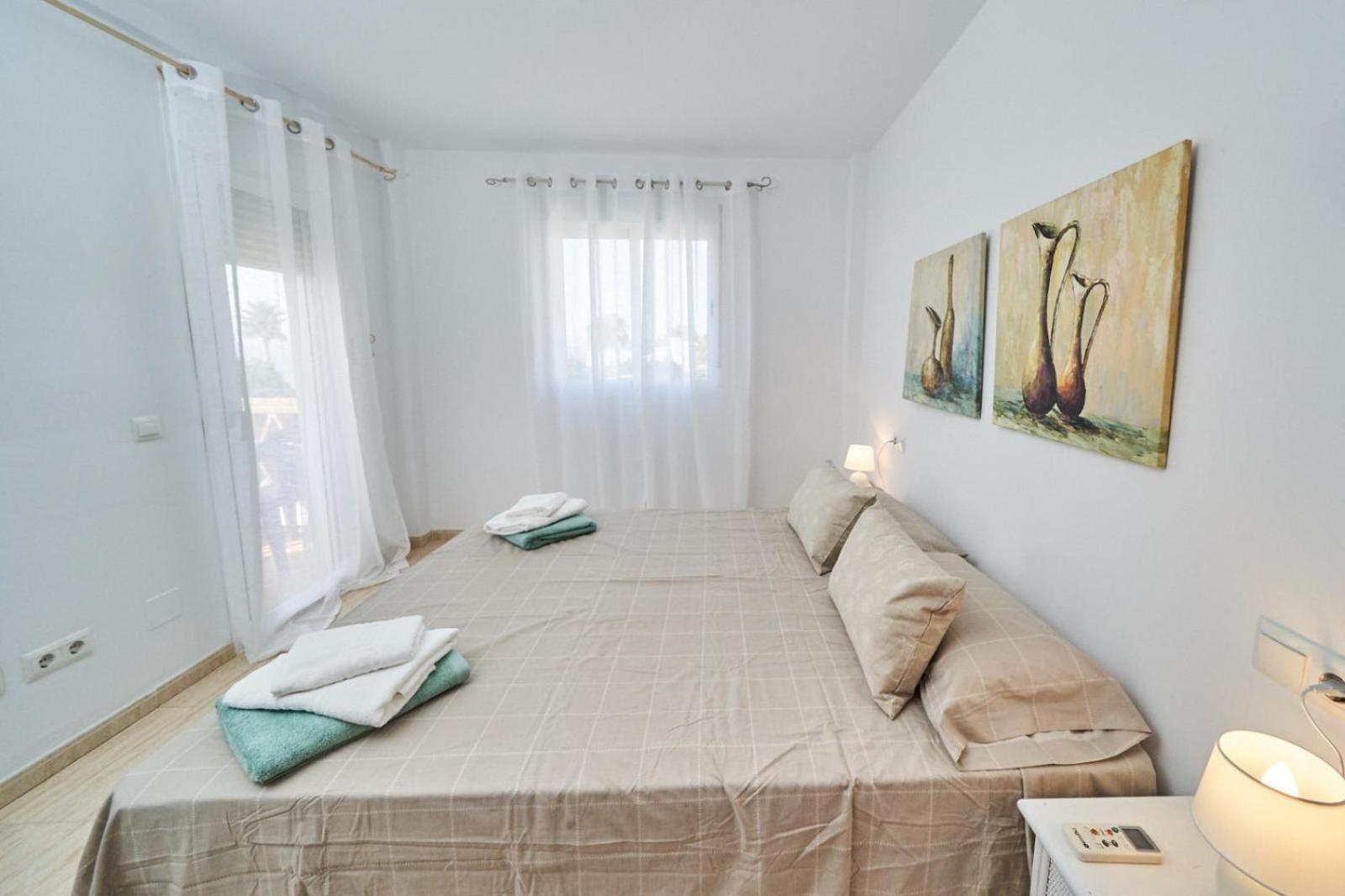 Villa Pura - Private Jacuzzi & Heated Pool ネルハ エクステリア 写真