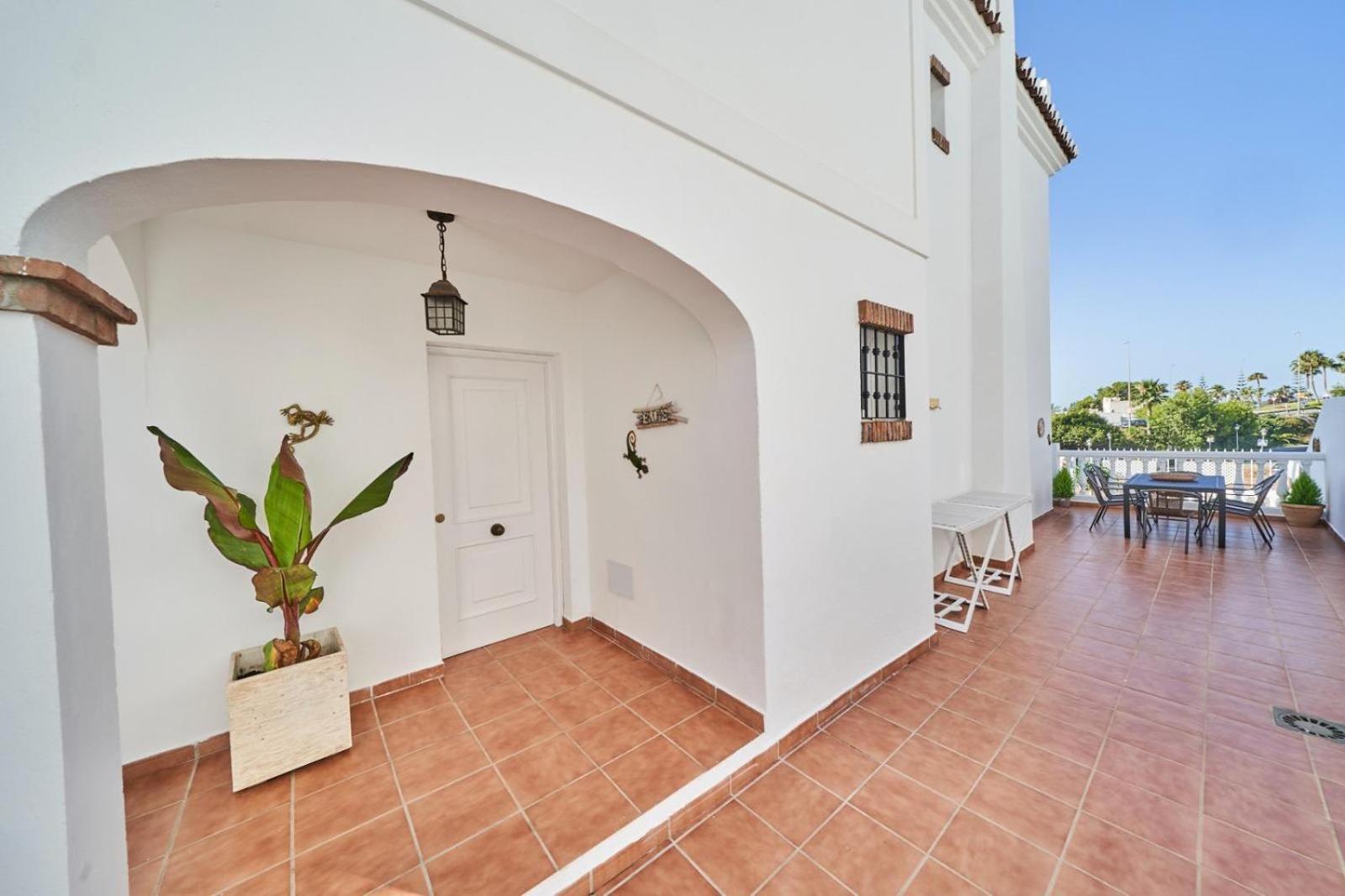 Villa Pura - Private Jacuzzi & Heated Pool ネルハ エクステリア 写真
